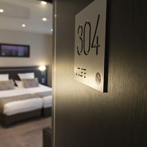 Habitación Estándar con 2 Camas Individuales